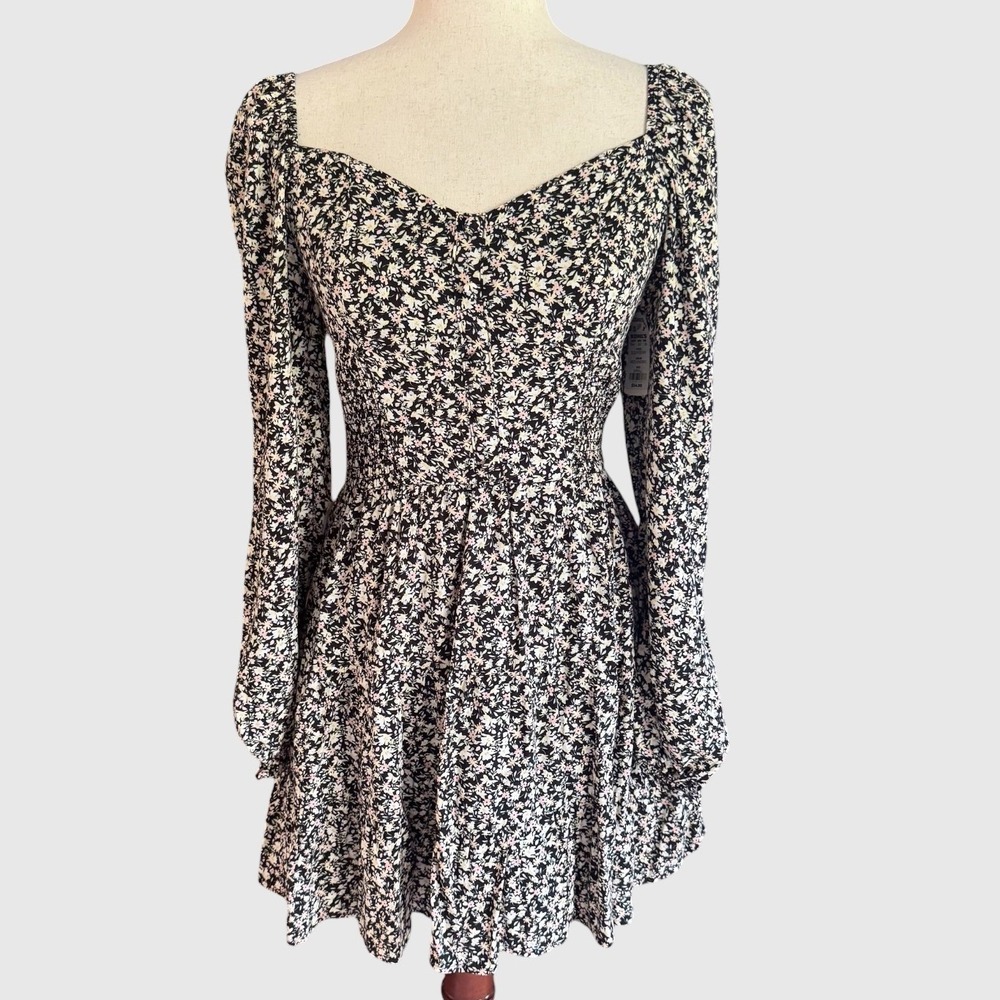 SO Floral Smocked Long Sleeve Mini Dress Sweetheart neck Small ditsy floral NWT